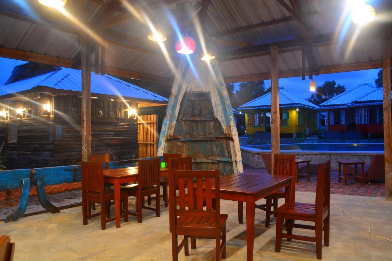 Rock And Wreck Dive Resort Tanjungbinga Eksteriør billede